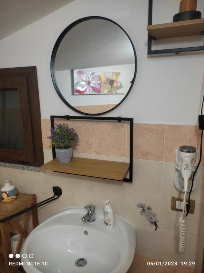 Càbras Room & Relax Eleinad מראה חיצוני תמונה