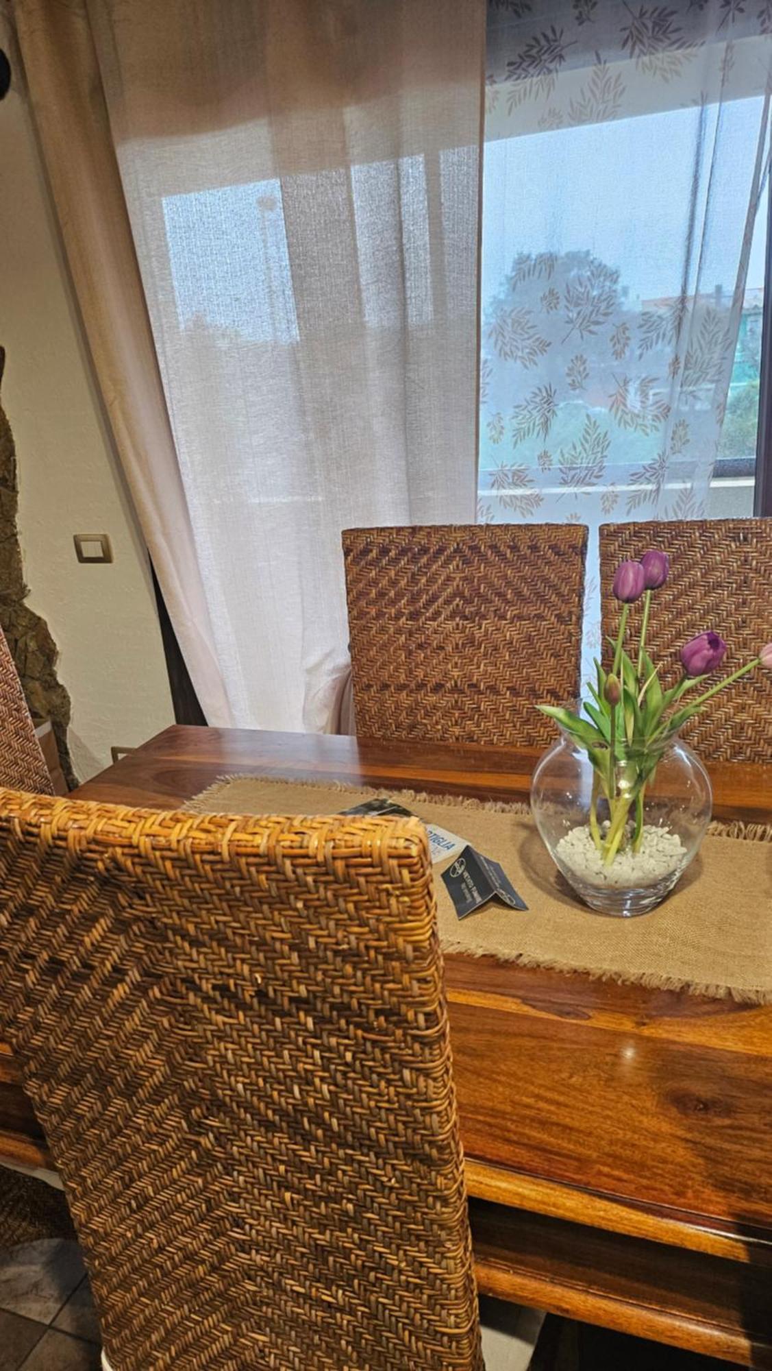 Càbras Room & Relax Eleinad מראה חיצוני תמונה